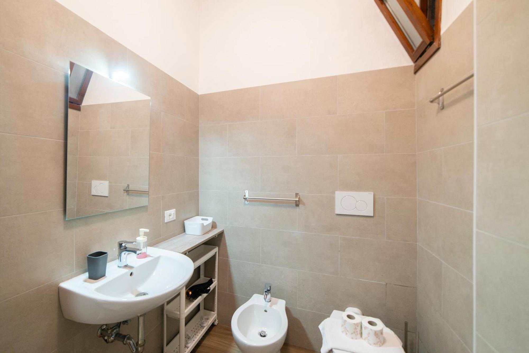 Twin Grande, Grazioso Pied-A-Terre A Venezia Appartement Buitenkant foto
